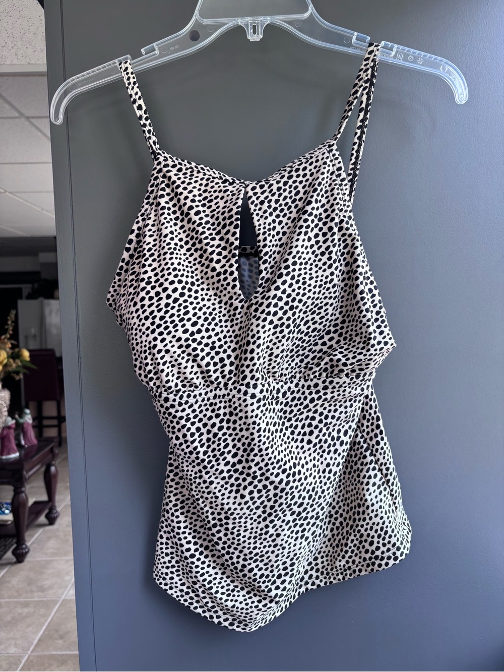 Ellen Tracy Black & White Spaghetti Strap Camisole with bottoms